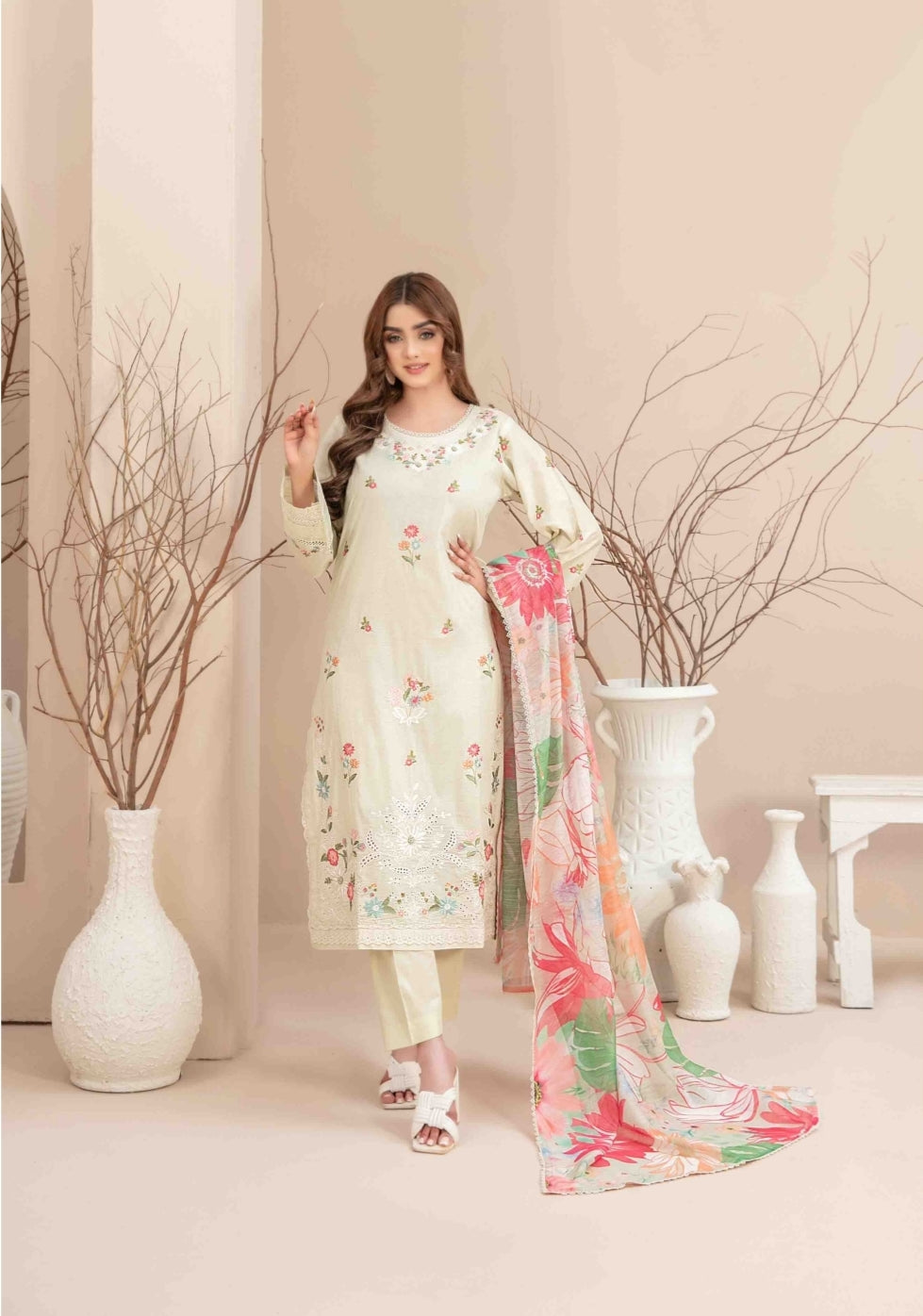 3 pieces Pakistani suit/kurta | high quality fabric