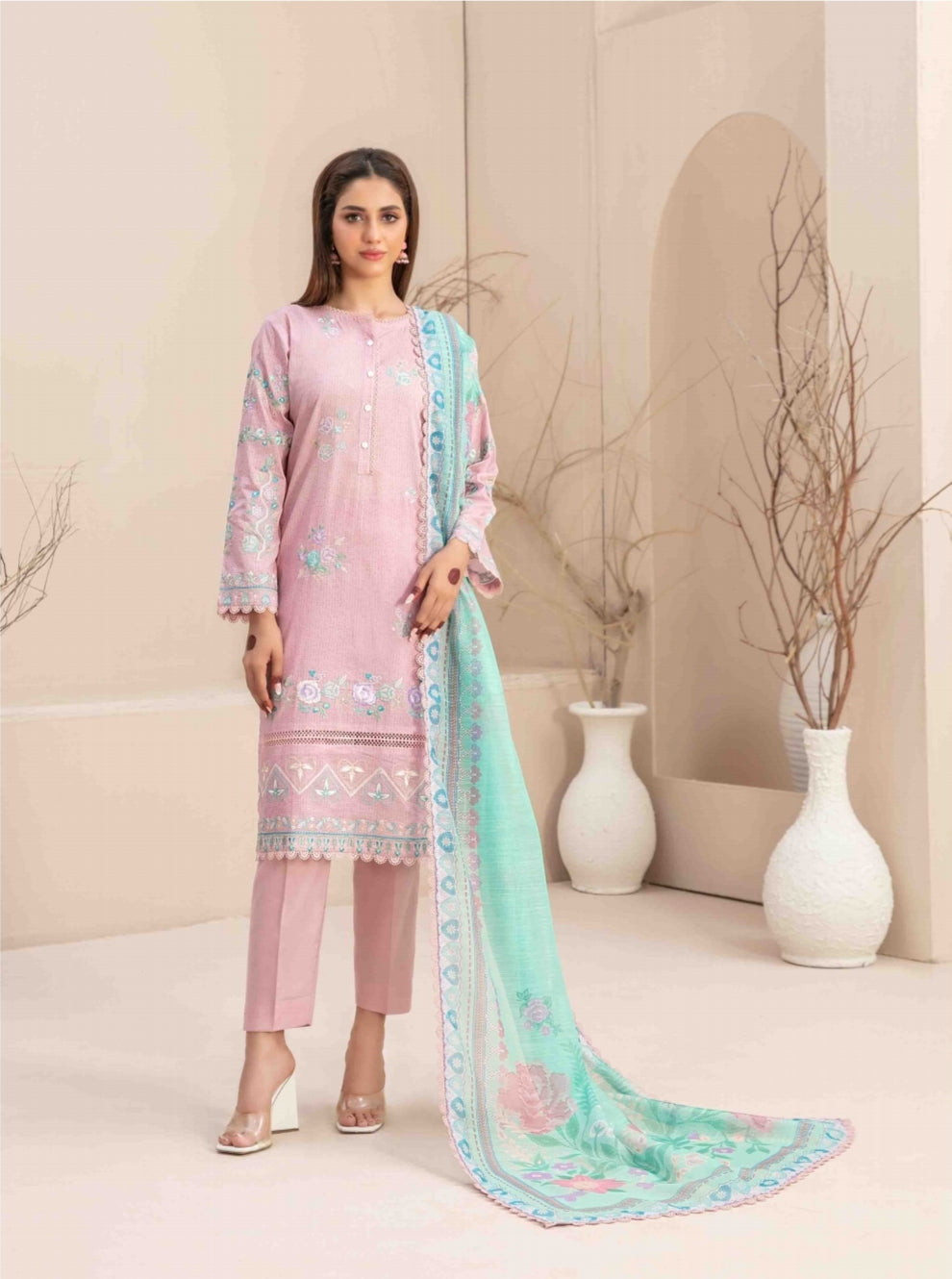 3 pieces Pakistani suit/kurta | high quality fabric